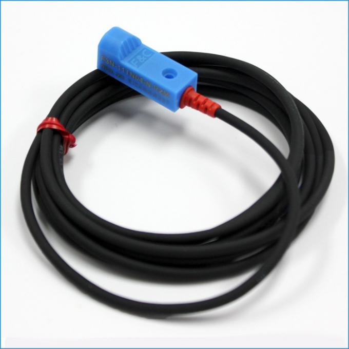 DC 12V-24V의 3개의 철사, 세륨 .jpg를 가진 수평한 유도자 근접 4mm 금속 탐지기 감지기