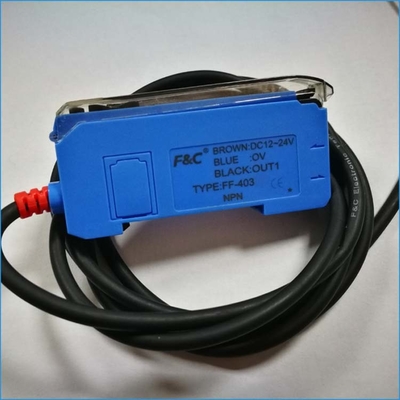 12-24VDC 빨간불 광전자적인 감지기 디지털 표시 장치 광섬유 증폭기
